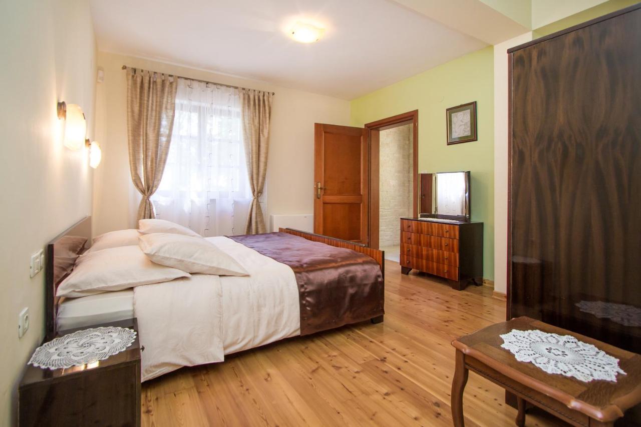 Villa Kringa Tinjan Экстерьер фото