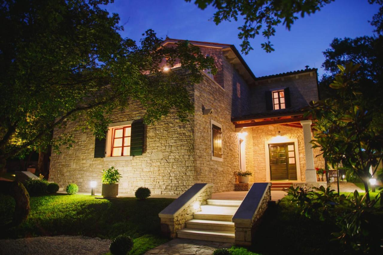 Villa Kringa Tinjan Экстерьер фото